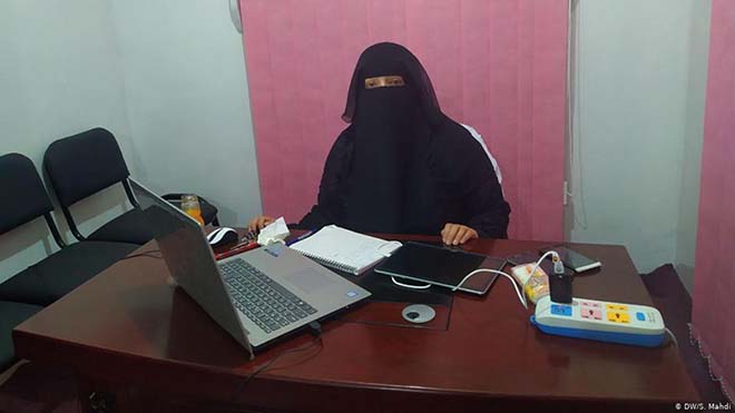 الإخصائية النفسية اليمنية الدكتورة بلقيس أبو لحوم
